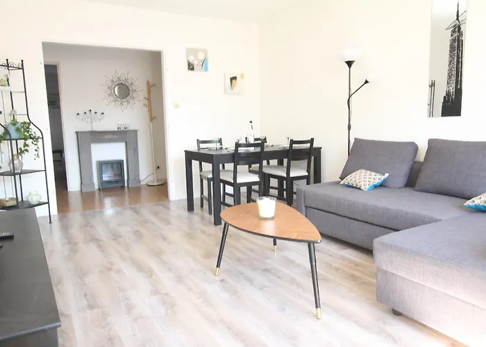 Colmar City Center - Schnapsala Terrasse And Free Parking - Bookingalsace